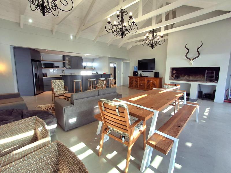 4 Bedroom Property for Sale in Britannia Bay Western Cape